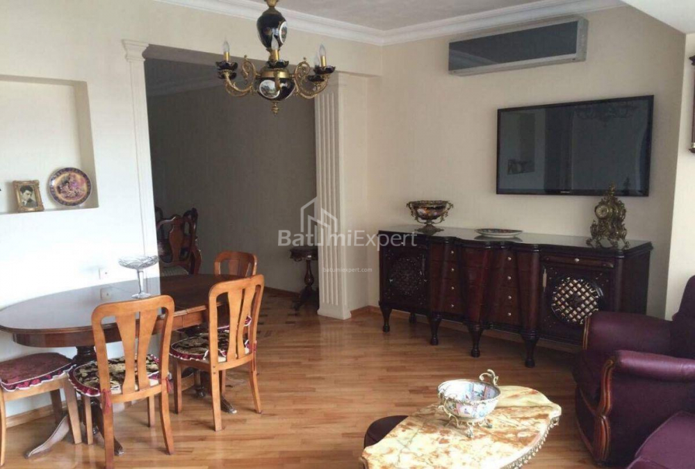 Բնակարան 120 մ² - Փառնվազ թագավոր, Batumi, Վրաստан