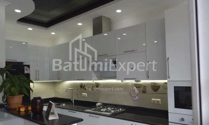Բնակարան 80 մ² - Իլյա Ճավճավաձե, Batumi, Վրաստан