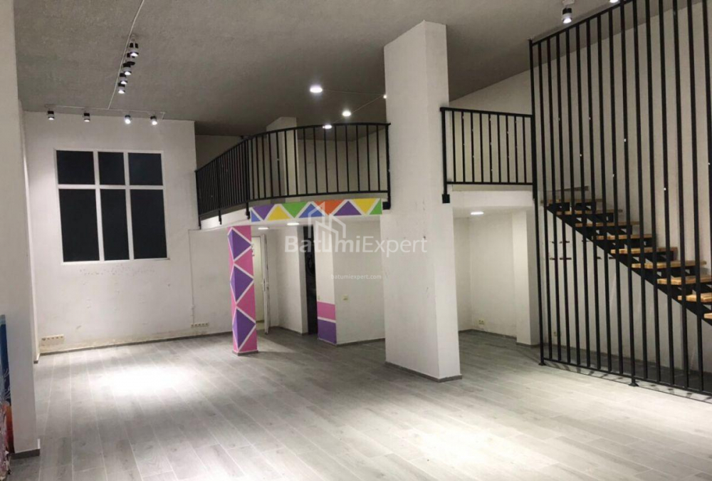 Բնակարան 130 մ² - Էքվթիմե Թակաիշվիլի, Batumi, Վրաստан