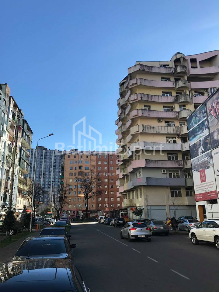 Բնակարան 380 մ² - Զուրաբա Գորգիլաձե, Batumi, Վրաստан