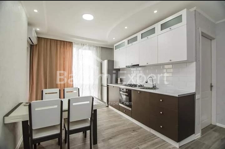 Բնակարան 71 մ² - Դավիթ Աղմաշենեբելի, Batumi, Վրաստан