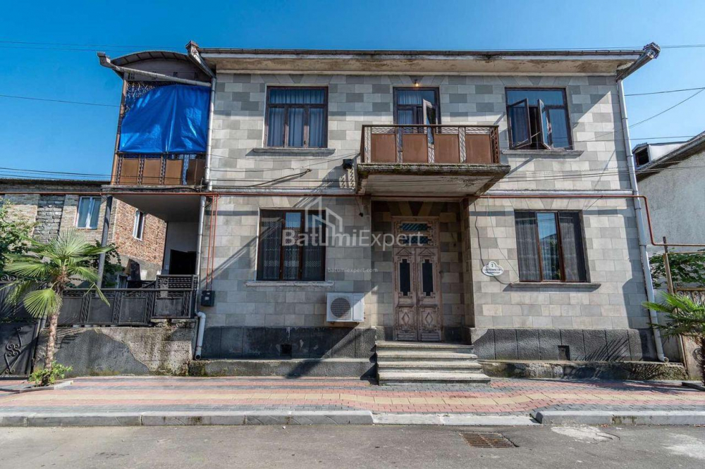 Առանձնատուն 120 մ² - Կայխոսրո Չոլոքաշվիլի, Batumi, Վրաստан