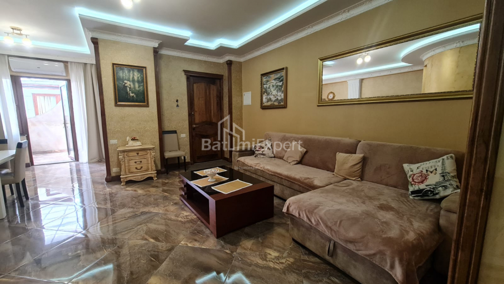 Բնակարան 90 մ² - Կոնստանտին Գամսախուրդիա, Batumi, Վրաստан