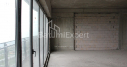 Բնակարան 2-комн 75.9 m² - Լեխ և Մարիա Կաչինսկիներ, Batumi