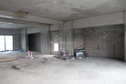 Բնակարան 2-комн 173.9 m² - Լեխ և Մարիա Կաչինսկիներ, Batumi