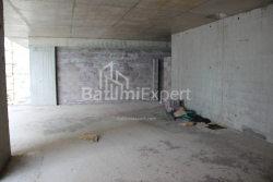 Բնակարան 2-комн 63 m² - Լեխ և Մարիա Կաչինսկիներ, Batumi