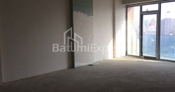 Բնակարան 1-комн 47.7 m² - Լեխ և Մարիա Կաչինսկիներ, Batumi