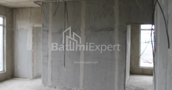 Օբյեկտը կառուցման ընթացքում է 74.8 մ² - Լեխ և Մարիա Կաչինսկիներ, Batumi, Վրաստан