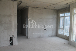 Օբյեկտը կառուցման ընթացքում է 2-комн 74.8 m² - Լեխ և Մարիա Կաչինսկիներ, Batumi