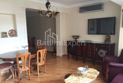 Բնակարան 5-комн 120 m² - Փառնվազ թագավոր, Batumi