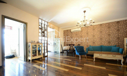Բնակարան 4-комн 93 m² - Վախթանգ Գորգասալի, Batumi