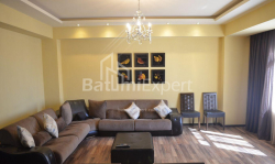 Բնակարան 3-комн 84 m² - Իլյա Ճավճավաձե, Batumi