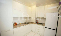Բնակարան 3-комн 70 m² - Նիկո Փիրոսմանի, Batumi