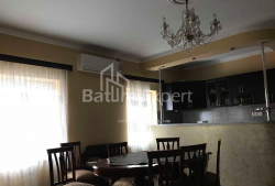 Բնակարան 3-комн 68 m² - Դավիթ Աղմաշենեբլի, Batumi