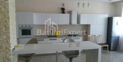 Բնակարան 3-комн 160 m² - Իլյա Ճավճավաձե, Batumi