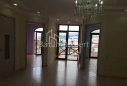 Բնակարան 3-комн 73 m² - Իլյա Ճավճավաձե, Batumi