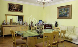 Բնակարան 4-комн 135 m² - Յուրիևսկայա, Batumi