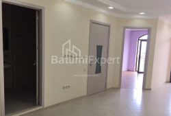 Բնակարան 4-комн 73 m² - Իլյա Ճավճավաձե, Batumi