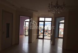 Բնակարան 4-комн 73 m² - Իլյա Ճավճավաձե, Batumi