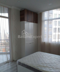 Բնակարան 3-комн 74 m² - Նիկո Փիրոսմանի, Batumi