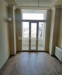 Բնակարան 3-комн 72 m² - Պետրա Մելիքիշվիլի, Batumi