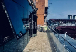 Բնակարան 3-комн 124 m² - Վախթանգ Գորգասալի, Batumi
