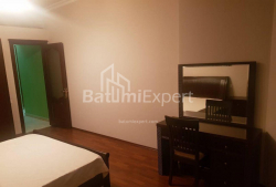 Բնակարան 3-комн 100 m² - Յուրիևսկայա, Batumi