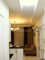 Բնակարան 3-комн 50 m² - Վախթանգ Գորգասալի, Batumi
