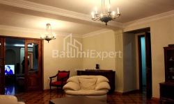 Բնակարան 140 մ² - Փառնվազ թագավոր, Batumi, Վրաստан
