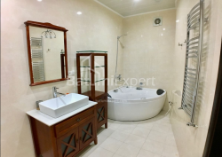 Բնակարան 160 մ² - Զուրաբա Գորգիլաձե, Batumi, Վրաստан