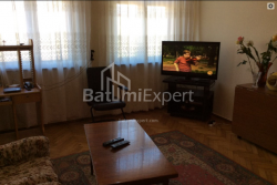 Առանձնատուն 100 մ² - Լեխ և Մարիա Կաչինսկիներ, Batumi, Վրաստан