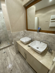 Բնակարան 250 մ² - Շերիֆ Խիմշիաշվիլի, Batumi, Վրաստан
