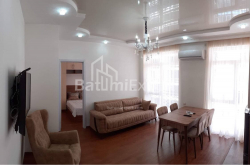 Բնակարան 3-комн 55 m² - Լեխ և Մարիա Կաչինսկիներ, Batumi