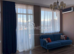 Բնակարան 3-комн 72 m² - Նիկո Փիրոսմանի, Batumi