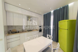 Առանձնատուն 4-комн 170 m² - օդանավակայանի մայրուղի, Batumi