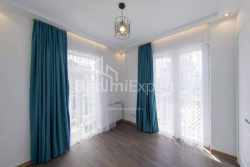 Առանձնատուն 170 մ² - օդանավակայանի մայրուղի, Batumi, Վրաստан