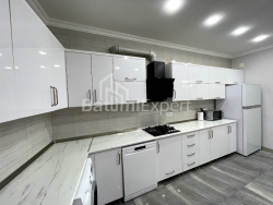 Բնակարան 3-комн 110 m² - Միխայիլ Ջավախիշվիլի, Batumi