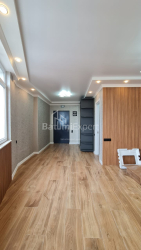 Բնակարան 4-комн 101 m² - Վաժա-Փշավելա, Batumi